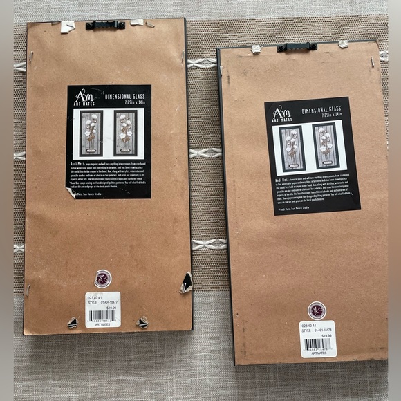 Art Mates, Set of 2 wall decor “ Love” and “Hope”. 7.25” x 14”. Black frame - Picture 8 of 8